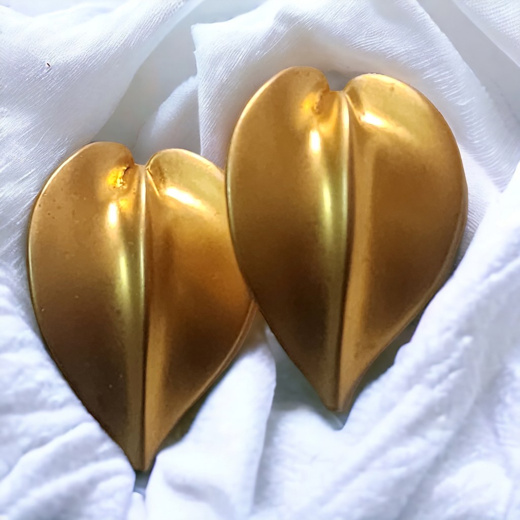 Large Curve Leaf Gold-Plated Clip-on Earrings