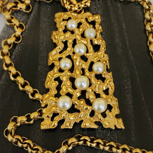 Gorgeous 42" TRIFARI Double Strand Rolo Chain Gold Pearl Pendant Necklace, Runway, Couture
